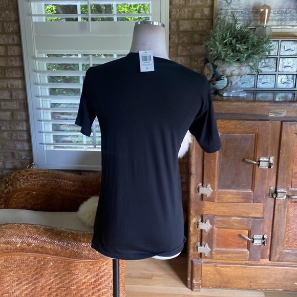 HOT TOPIC T SHIRT STRANGER THINGS THE DEMOGORGON BLACK NEW - Picture 5 of 9